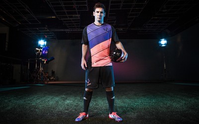 派亿体育精华-布迪米尔这跑位无人盯防